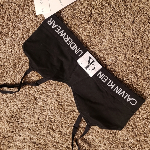 Calvin Klien Monogram Thong Set - Picture 5 of 6